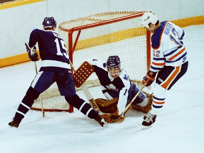 Edmonton Oilers history: Wayne Gretzky scores hat-trick, Grant
