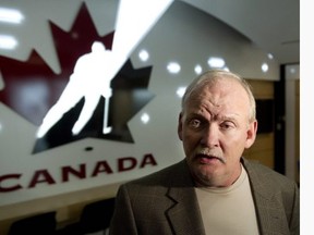 Team Canada head coach Lindy Ruff (Photo: Larry MacDougal / THE CANADIAN PRESS)