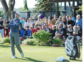 Golfer Mike Weir puts on a clinic during a charity fund raising event for the Stollery Children’s Hospital at the Edmonton Country Club in Edmonton on Monday, Sept. 15, 2014.