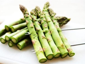 Want to keep your asparagus plant producing tender, delicious stalks for several seasons? Overwinter carefully, according to Gerald Filipski’s instructions.