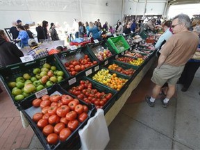The Callingwood Farmers Market’s first mid-week market was marred by an enormous dump of snow last Wednesday, May 6, but days later shoppers were accompanied by the sun as they wandered the stalls on Mother’s Day.