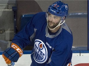 EDMONTON, ALTA: APRIL 8, 2015 -- Edmonton Oilers #67 Benoit Pouliot during practice at Rexall Place in Edmonton, April 8, 2015. (ED KAISER/EDMONTON JOURNAL)