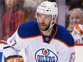 Benoit Pouliot scored the Edmonton Oilers' first two goals against the Calgary Flames on Dec. 27, 2015, at the Colorado Avalanche.