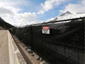 The curtained fence at  the Glacier Skywalk tourist attraction along the Icefields Parkway.