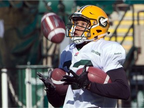 Sederrik Cunningham, shown juggling a few balls during practice on Sept. 30, 2015, will make his debut as the Edmonton Eskimos kick-returner in Saturday's CFL game with the Blue Bombers at Winnipeg.