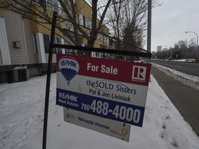 Edmonton real estate prices rose slightly in the first quarter of 2016.