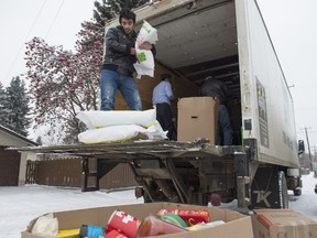 The Ahmadiyya Muslim Youth Association has launched a nationwide campaign to raise one million pounds of food in an effort towards ending hunger in Canada.