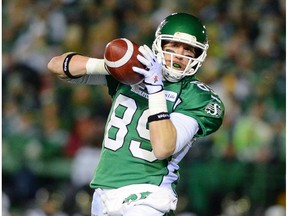The Edmonton Eskimos are expected to sign former Saskatchewan Roughriders veteran Canadian receiver Chris Getzlaf in the next few days.