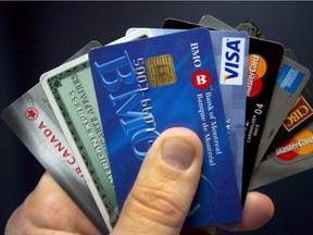 Credit cards are displayed.