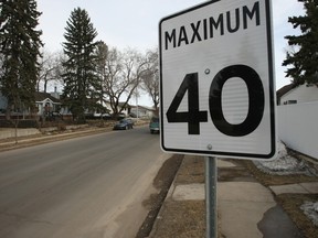 The Edmonton Federation of Community Leagues says it will campaign for the province to change the default speed limit on residential streets to 40 km/h, down from the current 50 km/h.