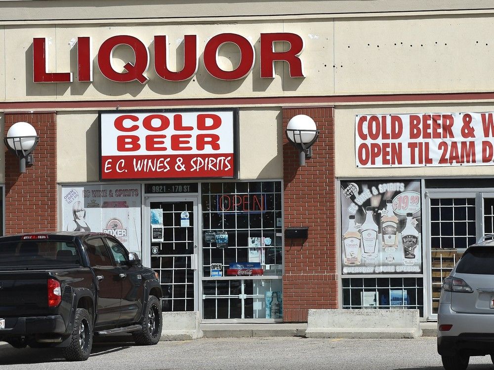 Councillors To Take Another Look At Distances Between Liquor Stores   Edmonton Alta April 26 2016 Liquor Store In West Edmon 