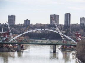 Edmonton's Walterdale Bridge will be closed Wednesday night to replace a bent crossbeam.