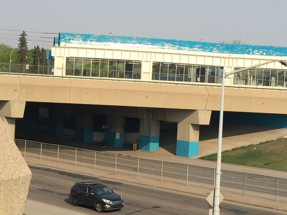 New paint job could be first step for Edmonton's aging LRT stations