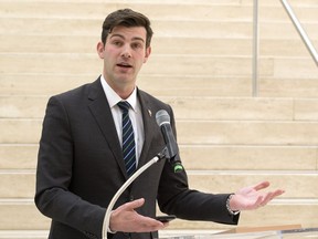 Edmonton Mayor Don Iveson says it’s important to deal with mental health issues among youth to prevent a cycle of poverty and mental illness.