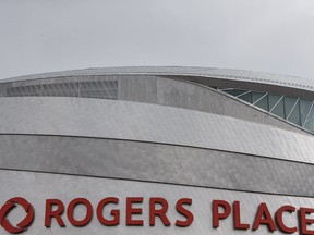 A new Mainstreet-Postmedia poll shows mixed opinions on Rogers Place with 44 per cent of Edmontonians approving and 39 per cent disapproving.