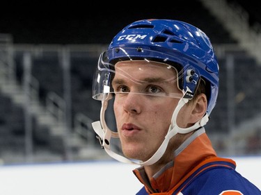 The Edmonton Oilers' Connor McDavid takes a look at Rogers Place during his first time on the ice, in Edmonton on Thursday Sept. 1, 2016. Photo by David Bloom