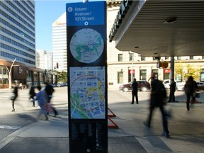 One of 38 signs with maps installed downtown to help visitors navigate the area. These interim signs will be replaced by permanent ones starting next year.