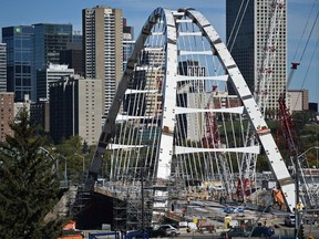 The construction of the new Walterdale Bridge is scheduled to be completed by fall 2017 after a year-long delay.