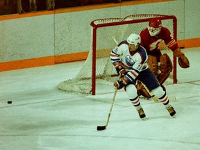 Edmonton Oilers forward Willy Lindstrom in action against the Calgary Flames on Feb. 3, 1984.