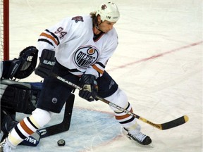 Edmonton Oilers forward Ryan Smyth in February 2001.
