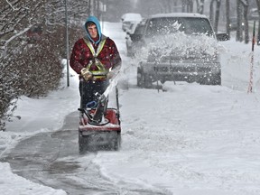 Each condo board needs to have a plan in place for snow and ice removal, but shifting the responsibility to unit owners requires a bylaw amendment