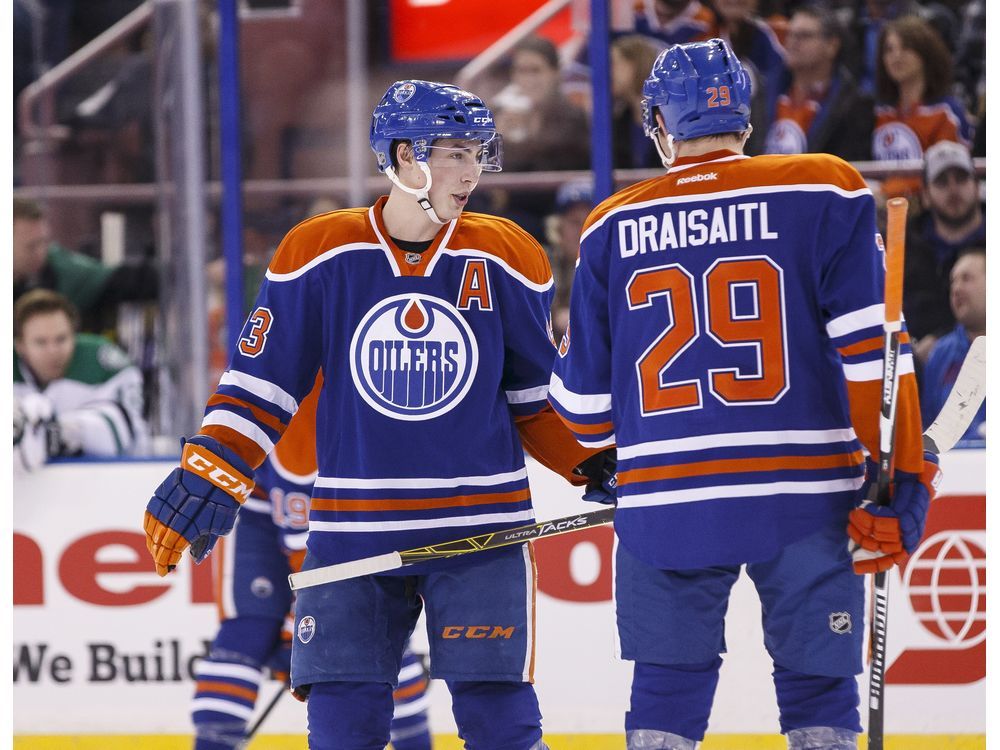 Watch: Devils score twice in 7 seconds late in 3rd to pry win from Oilers