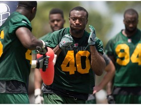 Former Edmonton Eskimos linebacker Deon Lacey runs through drills during mini-camp at Historic Dodgertown in Vero Beach on April 17, 2016. (File)