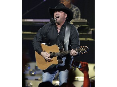 Country music singer Garth Brooks performs in concert at Rogers Place in Edmonton on Friday February 16, 2017. (PHOTO BY LARRY WONG/POSTMEDIA)