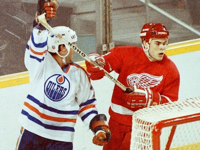 1986-87 Paul Coffey Edmonton Oilers Stanley Cup Finals Game Worn Jersey -  Last Ever Oilers Jersey - Stanley Cup Winning Season - Photo Match - Video  Match