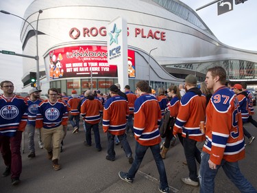 Oilers fans arrive at Rogers Place prior to the Edmonton Oilers and San Jose Sharks NHL playoff, in Edmonton Thursday April 20, 2017. Photo by David Bloom For a Jonny Wakefield story running April 18, 2017.