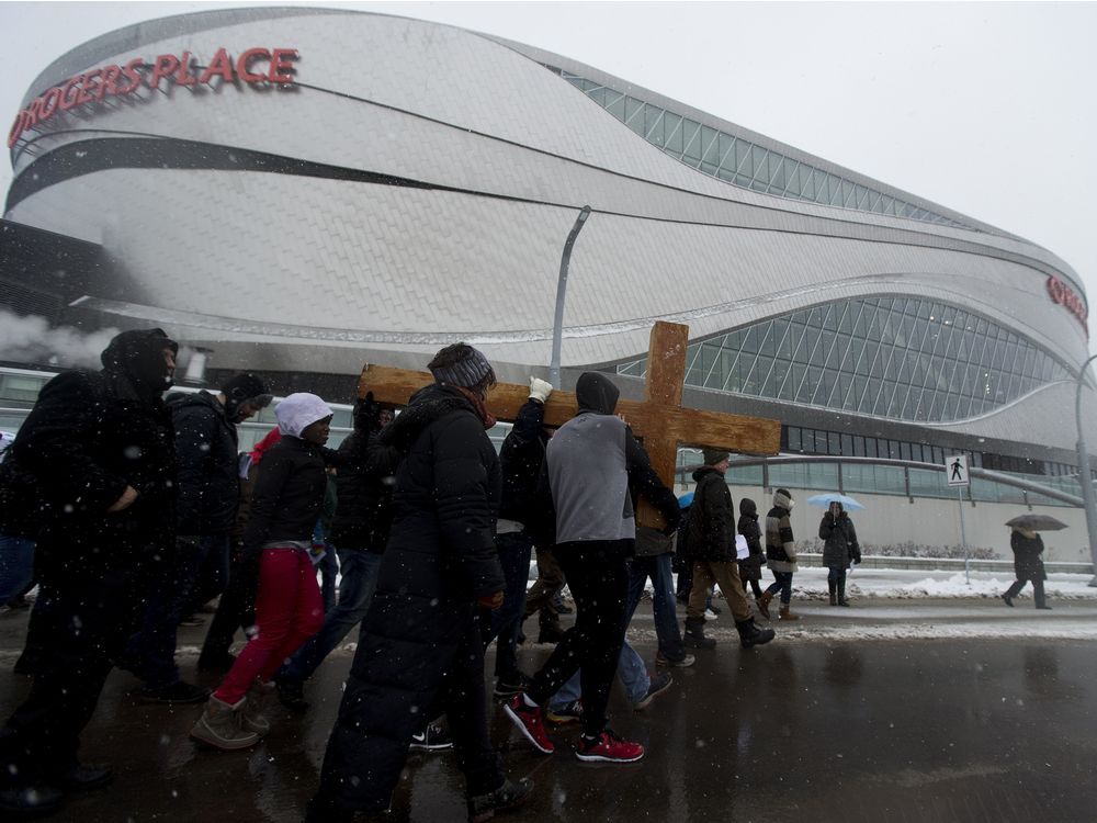 Way of the Cross draws hundreds to Edmonton's downtown on Good Friday