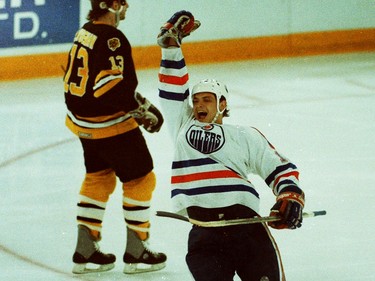 Edmonton Oilers forward Esa Tikkanen celebrates a goal on May 26, 1988, at Northlands Coliseum during Game 4 of the Stanley Cup final.