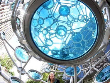 Transect is a new permanent public sculpture, created by Alberta glass artists Julia Reimer and Tyler Rock, installed along 108 Street north of 99 Avenue in Edmonton.