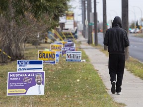 File: Edmonton residents can expect this kind of sign proliferation starting labour day. Photo is from 2013.