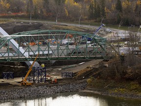 The old Walterdale Bridge over the North Saskatchewan River in downtown Edmonton was being dismantled on Thursday October 19, 2017. (PHOTO BY LARRY WONG/POSTMEDIA)