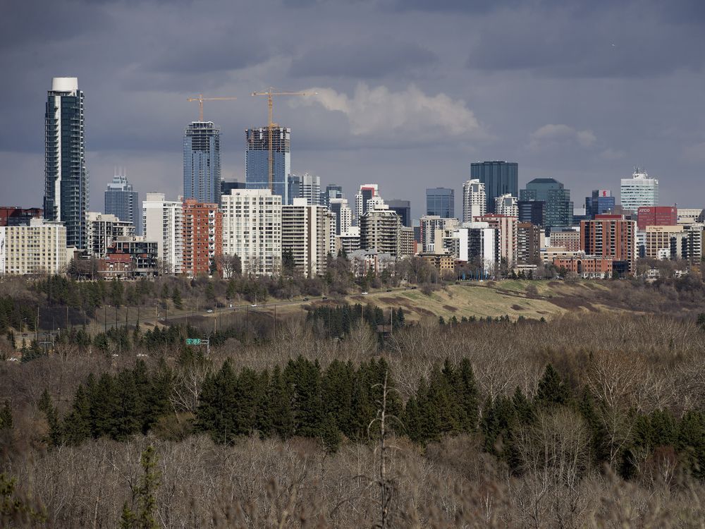 Edmonton weather: Another windy day in paradise | Edmonton Journal