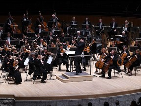 Conductor Alex Prior and the ESO at the Winspear Centre in 2017.