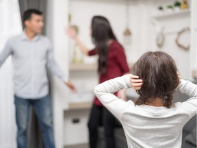 It's OK for kids to see their parents argue and yell once in a while provided they also see their parents make amends and show that they still love each other, suggests a child psychologist.