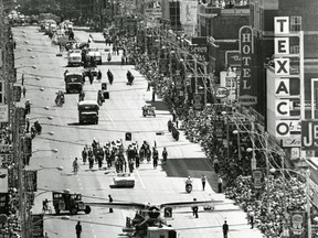 The Klondike Days parade attracts a throng on Jasper Avenue in July 1970.