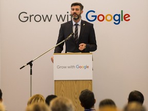 Mayor Don Iveson takes part in a Grow with Google  workshop for small business owners and entrepreneurs to teach digital skills on Wednesday, Sept. 26, 2018 in Edmonton.