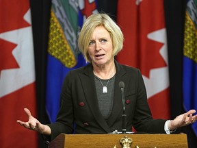 Alberta Premier Rachel Notley responds to the Canadian government order to the National Energy Board (NEB) regarding the Trans Mountain pipeline expansion delay in Edmonton on Friday, Sept. 21, 2018.