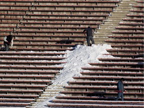 When Edmonton hosted the Grey Cup in 2010, the temperatures hovered around -26 C. Thankfully football fans won't face such ungodly temperatures this time around.