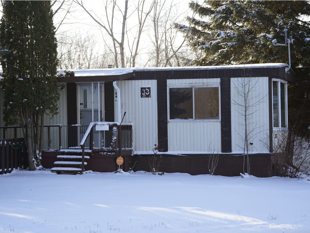 Mobile Home Community Calls For Help From Alberta Election Candidates   Twin Parks 5 