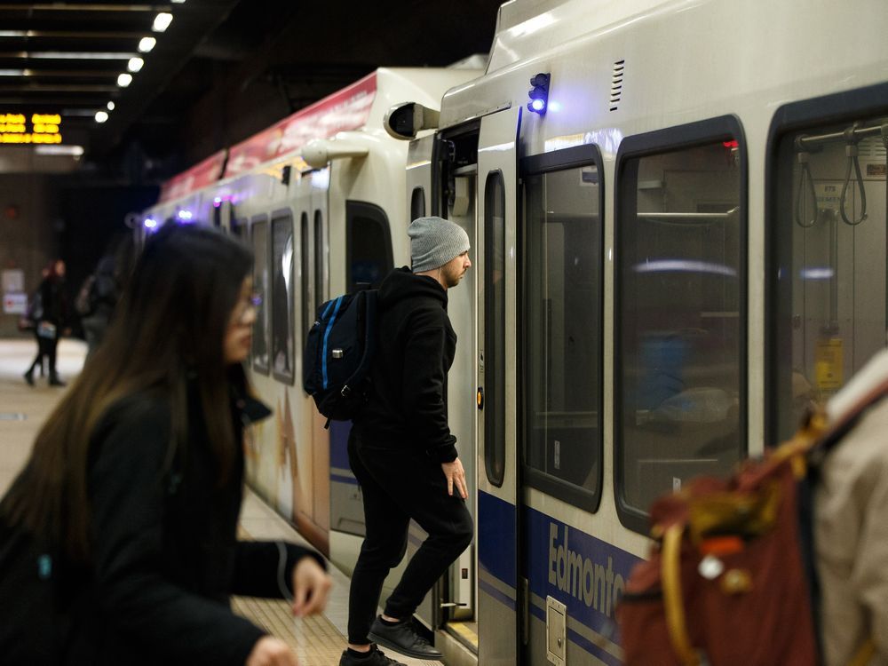 'Hot brakes' responsible for LRT delays Edmonton Journal