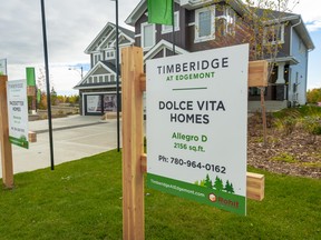 Within the larger Edgemont community, the cozy subdivision of Timberidge is a convenient and sought-after spot, loved for its desirable west Edmonton locale, dynamite area amenities, convenient access to the Anthony Henday and Whitemud, and affordable, varied new home options.