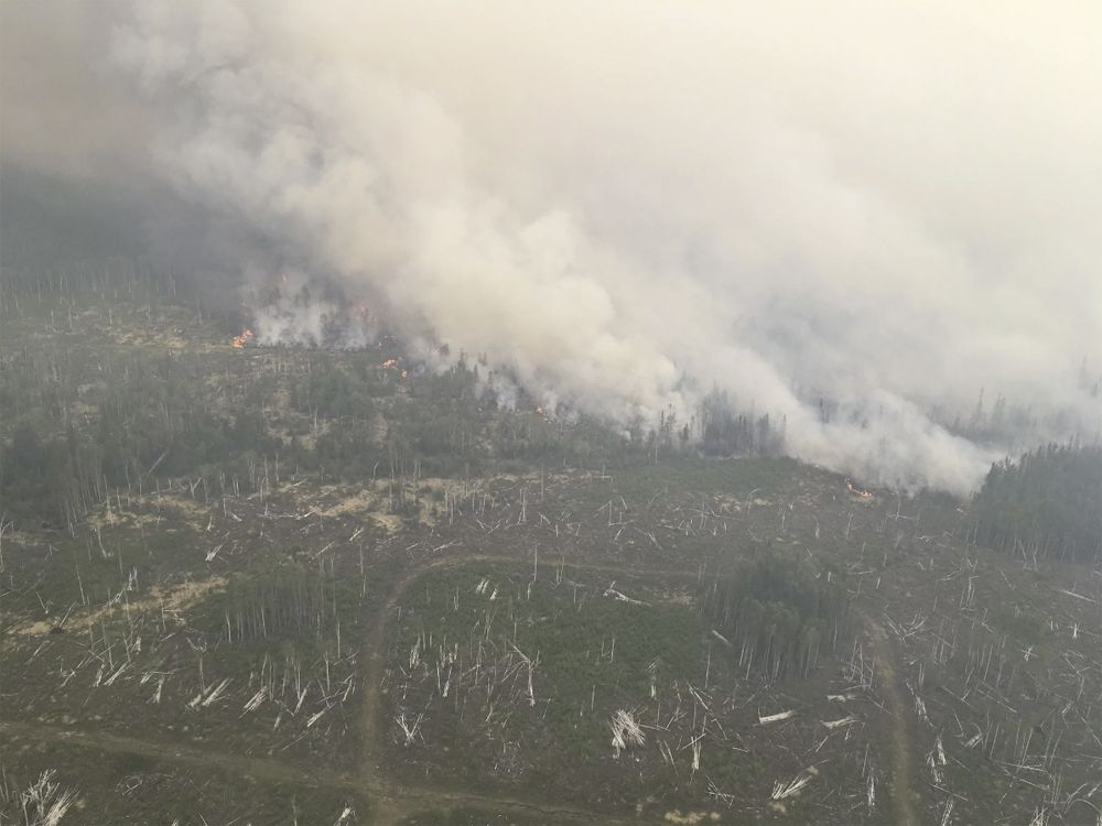 Alberta Wildfire Week 2: Slave Lake advises new evacuees to go to ...