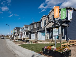 Rohit Land Development’s complete Streetscape community, Greenwood at Orchards, is an artfully created neighbourhood featuring homes built by ART Homes and Gill Built Homes.