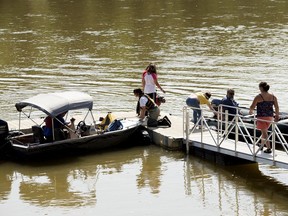 Boaters use the newly installed dock along the North Saskatchewan River, in Edmonton's Laurier Park Wednesday Aug. 14, 2019. Photo by David Bloom