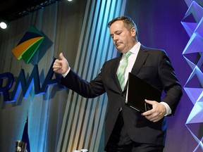 Alberta Premier Jason Kenney gives a "thumbs up" after speaking at the Rural Municipalities of Alberta 2019 Fall Convention at the Edmonton Convention Center in Edmonton on Friday November 15, 2019. (PHOTO BY LARRY WONG/POSTMEDIA)