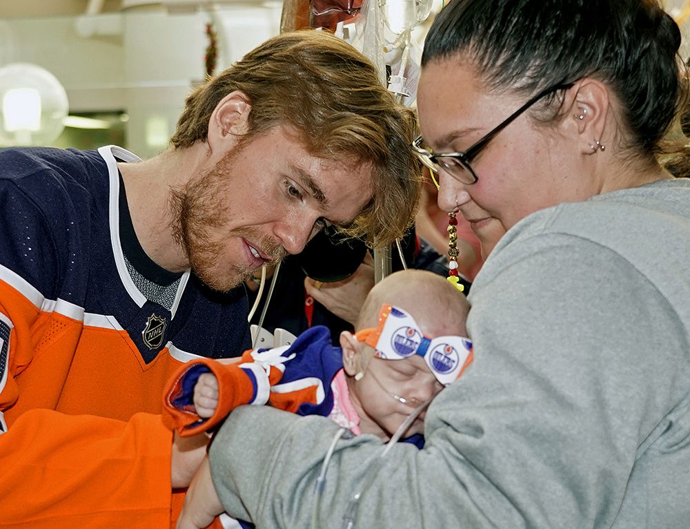 Watch: Edmonton Oilers Visit Children's Hospital | Edmonton Journal